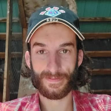 Yanni Selvarajah, co-founder of Selva Farms, Beloeil